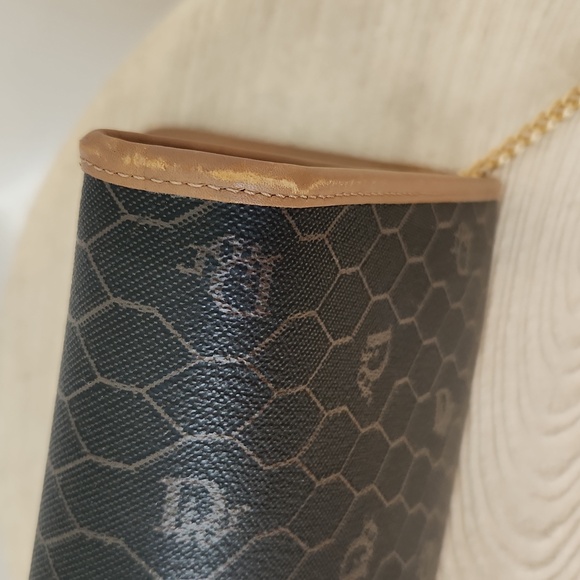 DIOR authenticated Christian Dior Honeycomb Chain Bag - Picture 8 of 10